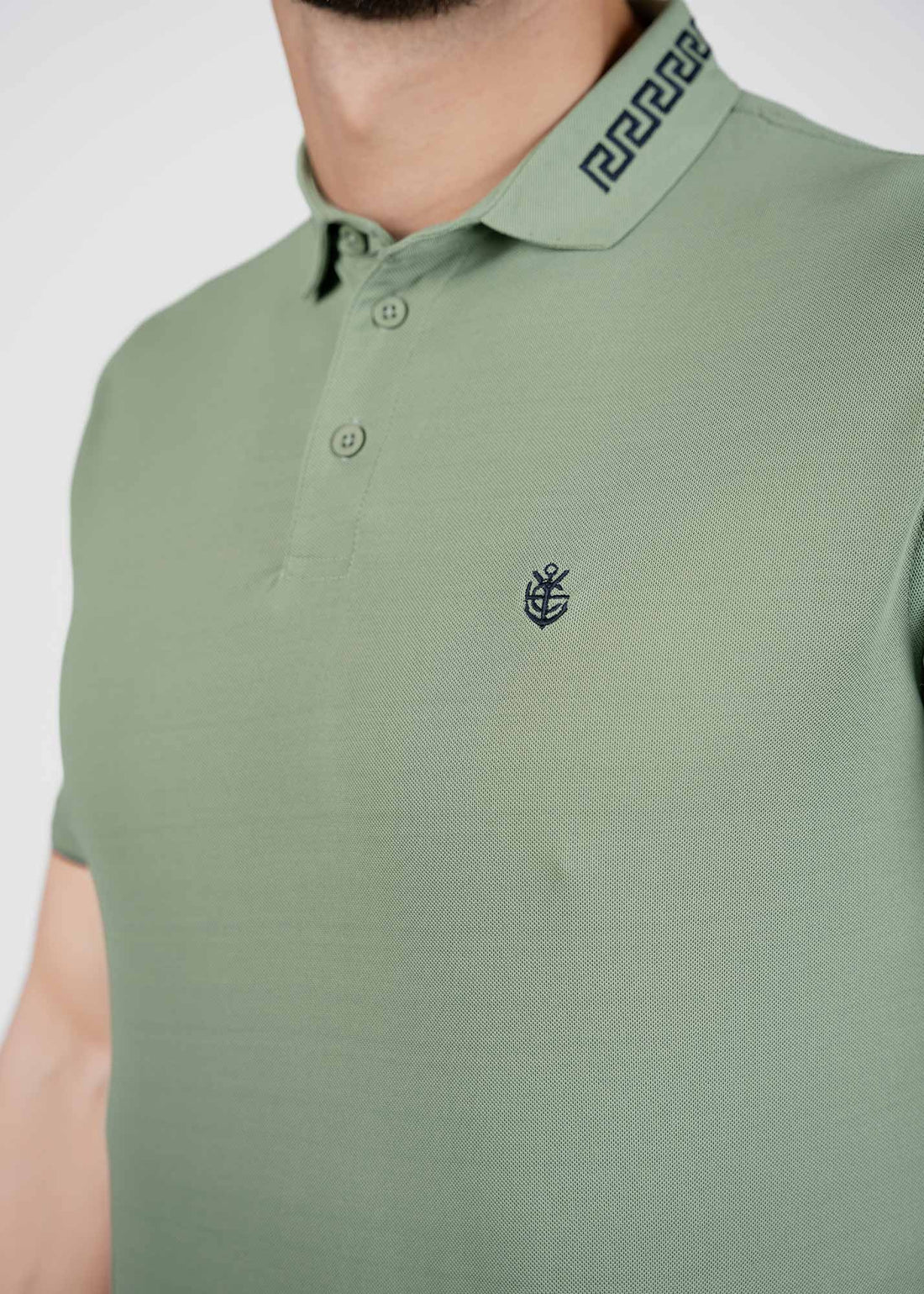 LCY | EMBOIDERED COLLAR POLO
