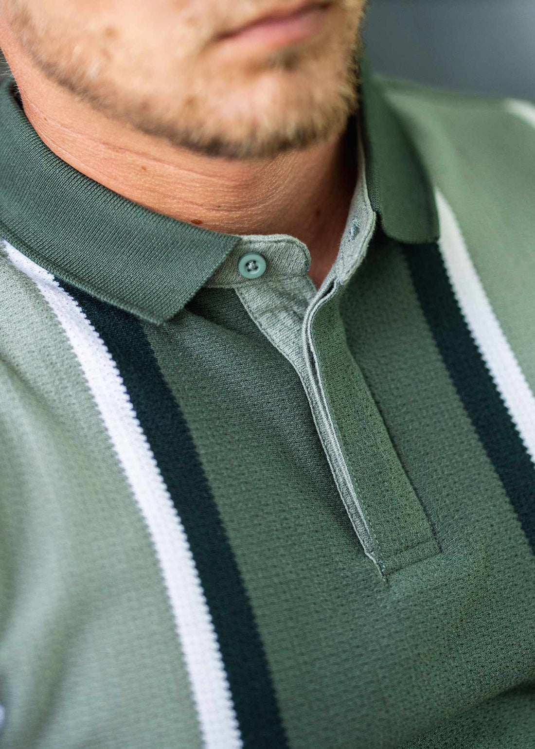 LCY | VERTICAL CONTRAST STRIPE POLO LCY